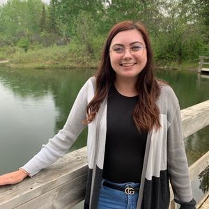 Meet your Posher, Emma-lee